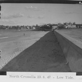 Cronulla Beach North looking south along the retaining wall, January, 1947 - March, 1949