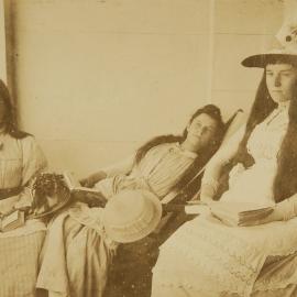 Group of three girls at Cronulla Hotel