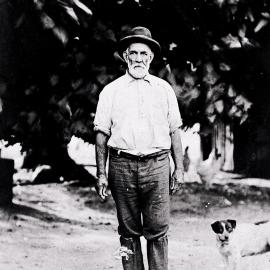 Poultry farmer, Edward Scribbins and his dog, ca. 1910