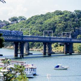 Como Railway Crossing Bridge, 1980s
