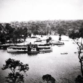 Paddle steamer at Parkesvale, Georges River