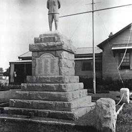 War memorial in the front grounds of Miranda Public School, ca. 1919