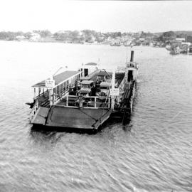 Tom Ugly's steam punt on its way across the river, ca. 1927 