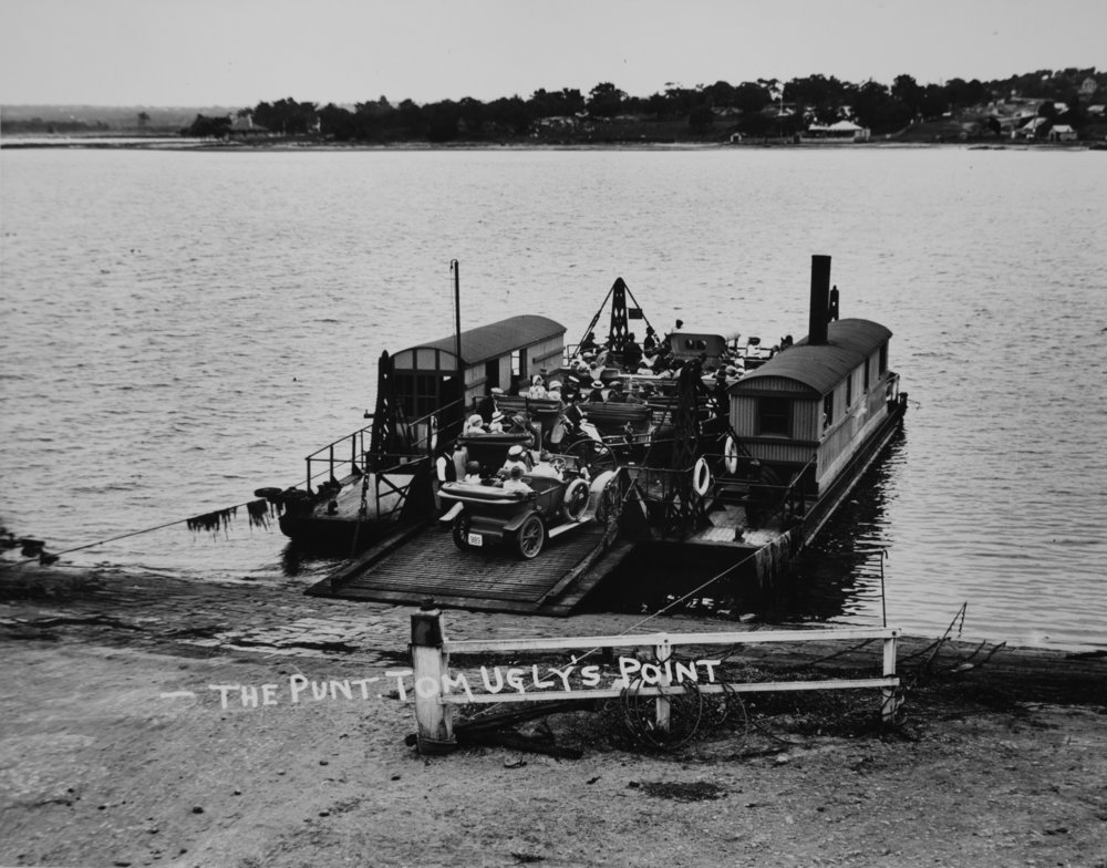 Steam punt at Sylvania on south side of the Georges River, with passengers in high-sided automobiles, ca. 1910-1920