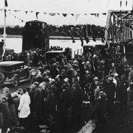Tom Ugly's Bridge, view of procession and crowds at the official opening, May 11th, 1929