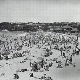 Cronulla Beach South, view looking south towards the dressing- sheds, ca. 1930