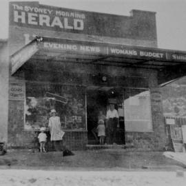 Faulkner's Newsagency, Cremona Road, Como, 23rd December, 1925