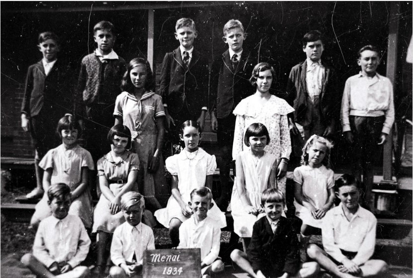 Students at Menai Public School, 1934